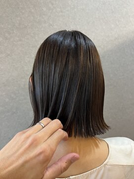 スタジオフィット(STUDIO FITTO) ・切りっぱなしボブ×シークレットハイライト・