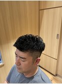 短髪パーマ