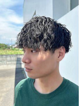 ブリックメン(BLICMEN.) パーマ生かしカット