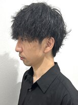 ヒュイル バイ ニアウ(Hwyl by Niau)&nbsp;メンズマッシュパーマニュアンスパーマスパイラルパーマ刈り上げ