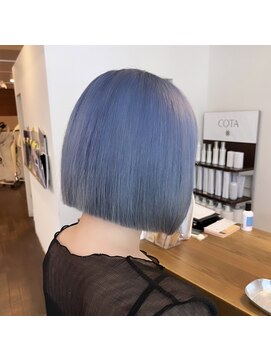 パームス(Palms) ブルーシルバー/切りっぱなし/ボブ