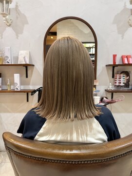 ヴィアンカ(Vianca) ミルクティーベージュ×ケアブリーチ