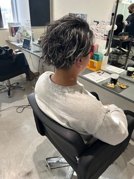 キング 枚方店(K!ng) 縮毛矯正髪質改善ハイライトレイヤーカット枚方美容室エクステ