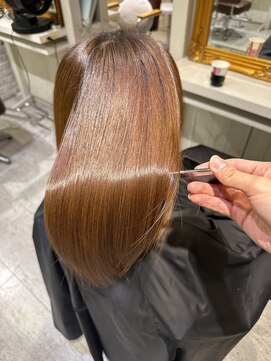 グロウ(grow) 髪質改善アルカリ酸熱トリートメント