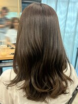 アリュウル 表参道 青山(Allure) 透明感たっぷりオリーブグレージュ◎矢口