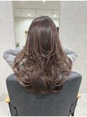 レイヤーで魅せる大人ヘア