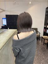 ヴィオラカラー(VIOLLA COLOR) ホワイトベージュ×ストレートボブ/小倉