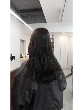 エヴリィ(every) 透明感暗髪オリーブカラー【大阪/梅田/中津】