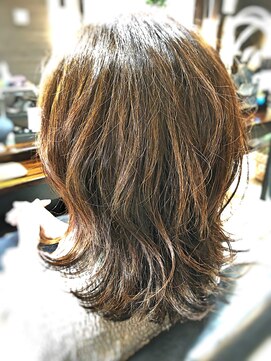 キャン 温品店(CAN) 【CAN】大人女子にオススメ！今どきの外ハネウルフスタイル