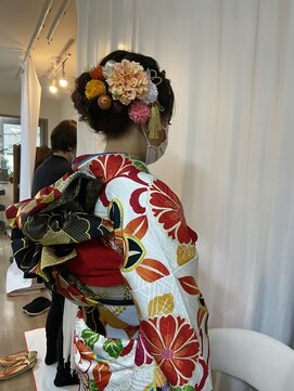 ロカット サロン(Roquat Salon) 成人式着付けとシニヨンアップ【ヘアセット/立川/立川南/国立】