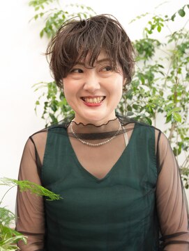 アヌーク トケ(AnouK TOKE) 22S/Sマッシュショート×柔らかパール