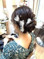ロカット サロン(Roquat Salon)&nbsp;フラワーシニヨンアップアレンジ【ヘアセット/浴衣/立川/国立】