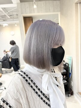 ヒトワ(HITOWA) ホワイトグレー×ボブ