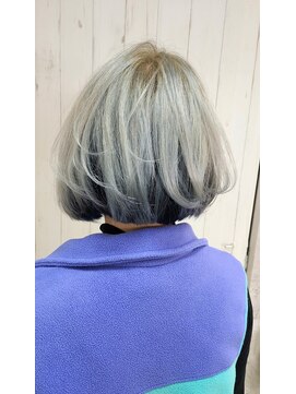 アールヌーヴォ(art nouveau) ハイトーンボブ