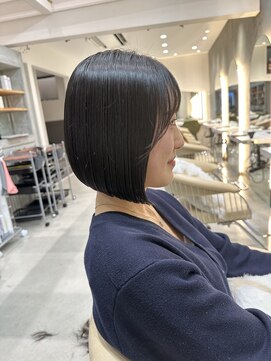 ロンドネートゥル 新潟(Lond naitre) 黒髪グレージュ韓国前下がりボブ