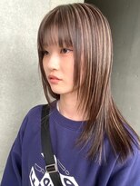 セル(CELL)&nbsp;レイヤーカット　ハイライトカラー　ミルクティーベージュ