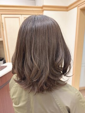 松本平太郎美容室 銀座本店 イノアカラー×モノトーンベージュ/30代40代50代60代