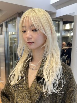 ダブ ギンザ(DaB ginza) ホワイトブロンド/抜きっぱなしブリーチ/金髪ロング/銀座