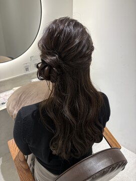 エンバイユアーズ 飯田橋店(eN° by youres) ハーフアップ　お団子ヘア