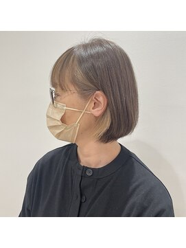 ピルボックス(PILL BOX) ミニボブ/白髪ぼかしカラー/ショートボブ/インナーカラー