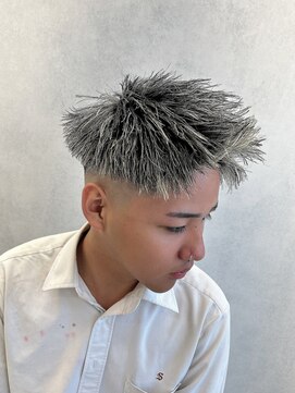 ルースト 西院店(ROOST) ジェットモヒカン×ホワイトハイライト