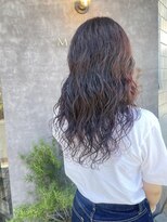 エム インターナショナル 春日部本店(EMU international)&nbsp;さりげないレッドカラー