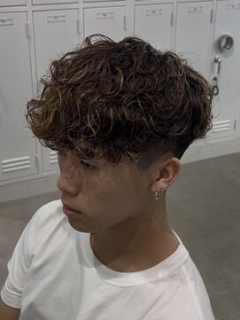 フィフス 天神大名(fifth) 天神大名スペインカールメンズパーマフリンジカット30代19時以降