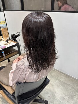 ビヨウシツ ポスタ ミディアムニュアンスパーマ　野方理恵子