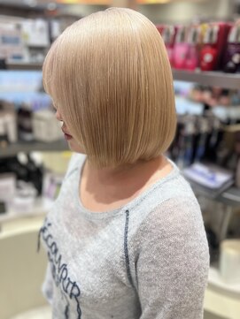 ヘアーザラブズラフズ オーガニカ 北九州(HAIR THE LOVES LAUGHS ORGANICA) ホワイトブロンド