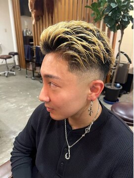 クロ(Kuro) ブリーチパーマ/ワンカールパーマ/オールバックパーマ/宇都宮