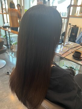 ア ドリームアップスタジオ レストアール(A DREAM UP STUDIO restR) 艶ヘアー