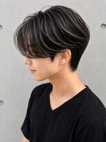 トゥルートラスト オムオム 甲府和戸(True Trust HOMME HOMME) メンズ センターパート 黒髪×メッシュキャップハイライト