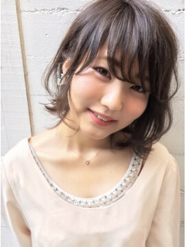 ローランド(Rowland) 外ハネ☆束感☆シースルーバング☆暗めアッシュ☆グレー