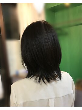 ジュン ミザール(Jun Mizar) くびれミディアムスタイル