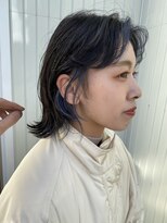 バッタ(Batta)&nbsp;「KENTA」ケアブリーチ×ネイビーブルー×モードボブ