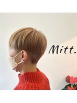 ミット(mitt) 白髪ぼかし刈り上げベリーショート
