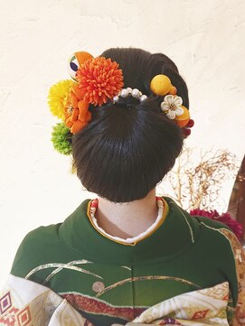 ヘアリゾート粋 新宿三丁目本店 【笹沼】タイトシニヨン タイトヘア 成人式ヘア 卒業式ヘア