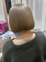 エルバイラビス 大宮(elu by lovis)&nbsp;《chihina》ミルクティーベージュ/ブリーチカラー/艶カラー/韓国