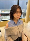 切りっぱなしボブ小顔カットグレージュミルクティ