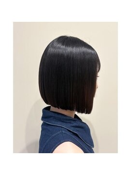 ウム(umu) 髪質改善×ボブ