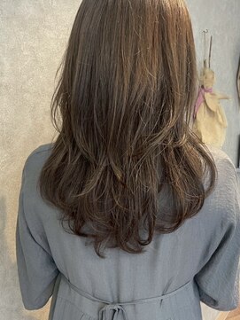 パーミル ヘア クマモト(permille ‰ hair Kumamoto) ハイレイヤー×オリーブベージュ