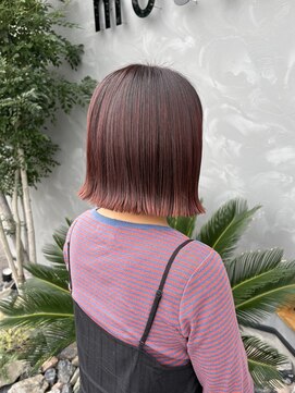 モティーク(mottiek) 切りっぱなしボブ×レッドカラー