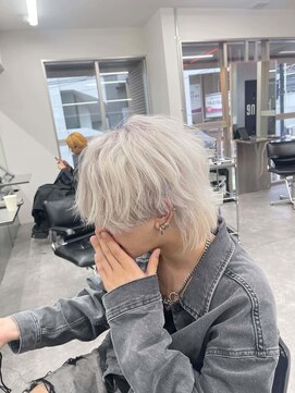 フィフスワン(fifth one) ハイライト/マッシュパーマ/ウルフ/アッシュブラック