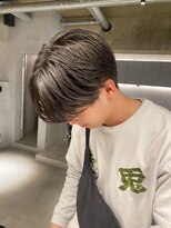 リール(rire)&nbsp;フェザーパーマサーフカール刈り上げセンターパート【大須】