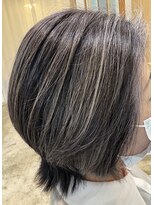 アール(R)&nbsp;白髪ぼかしハイライト