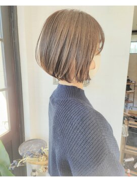 アンド(&) ショートボブ