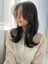 『潤いと柔らかさ』クセ・広がりをケアし、まとまりやすく整えるHITAトリートメント