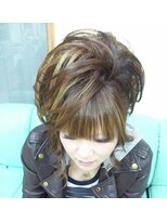 ビューティーサロンワタナベ 本店 派手めにセット