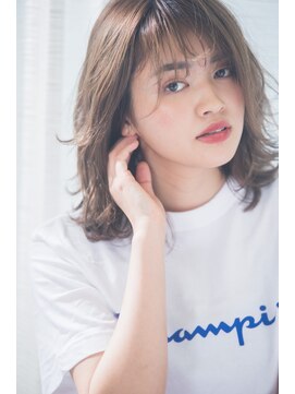 ヴァンクシー バイ ルナ(VANKCY by Luna) シースルーバング 透け感 グレージュ 可愛い ウルフ ボブ