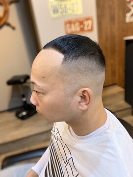バーバー スタジオ ラフテル(Barber Studio RAFTEL) buzzフェード